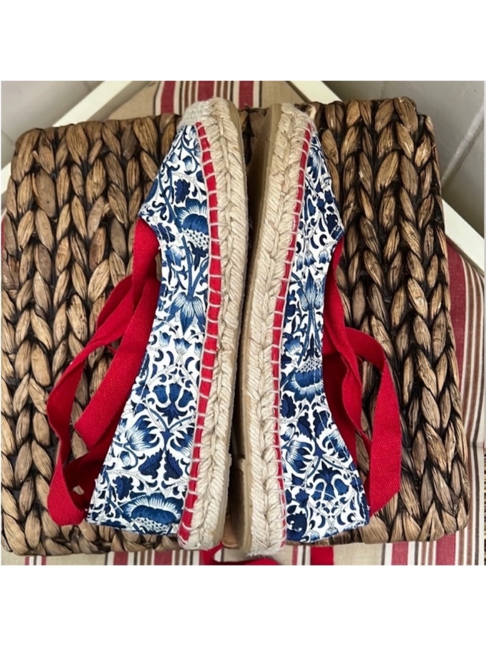 NIB Brooks Brothers Lace Up Espadrilles in French Toile Indigo Print - Picture 13 of 16